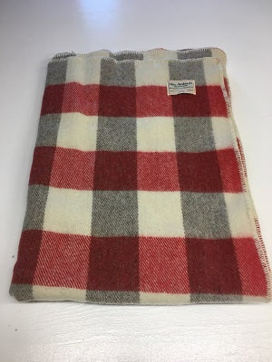 MacAusland Wool Throw Checkerboard🍁