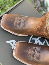 Boot Ariat Round Up Powder