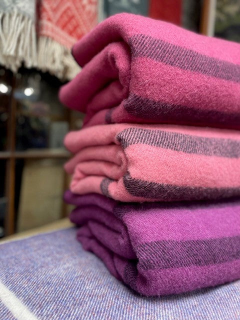 MacAusland Wool Blanket Queen Solid/Stripe🍁